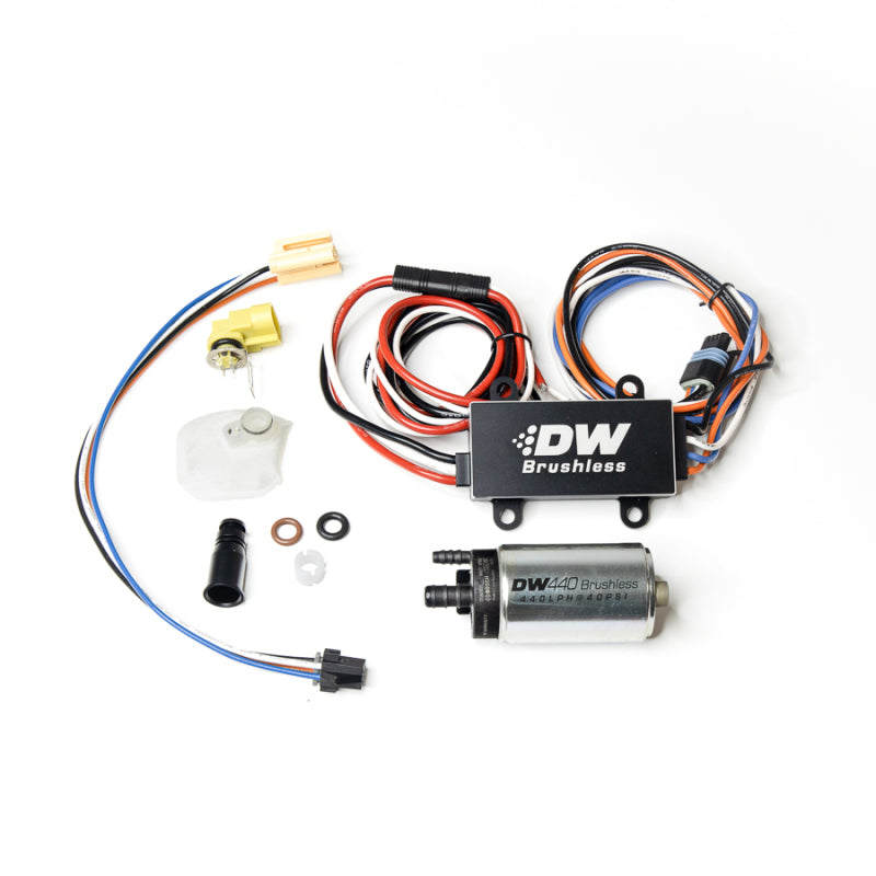 DeatschWerks DW440 440lph Bomba de combustible sin escobillas Controlador simple/doble con kit de instalación 08-14 Subaru WRX
