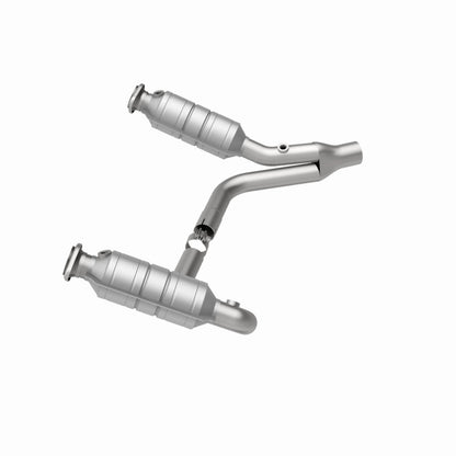 MagnaFlow Direct Fit Catalytic Converter RAIDER- 2006 8 4.7L OEM