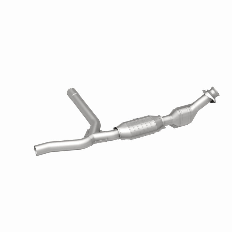 MagnaFlow Direct Fit Catalytic Converter 01-04 Ford F-150 4.2L 2wd