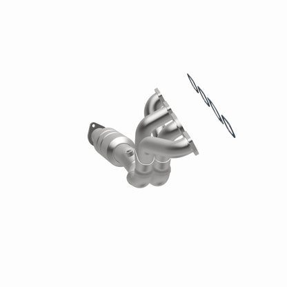 MagnaFlow Direct Fit Catalytic Converter 02-03 BMW 745i 4.4L