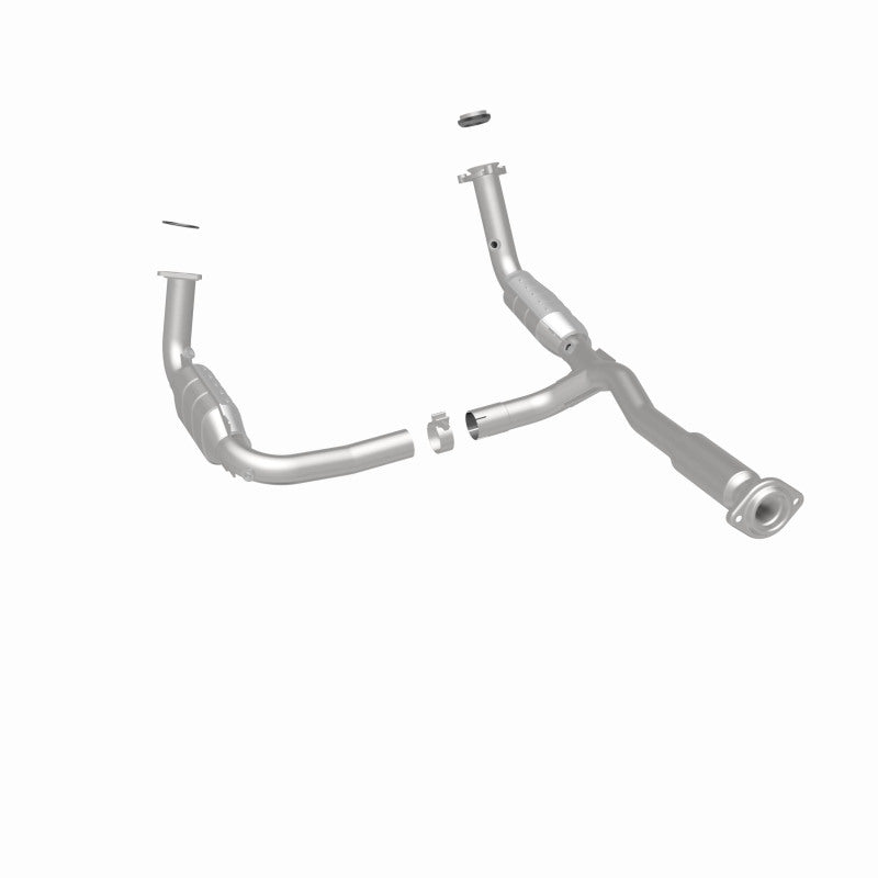 MagnaFlow Direct Fit Catalytic Converter 05-06 GMC Envoy XL Denali