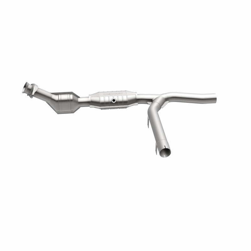 MagnaFlow Direct Fit Catalytic Converter 01-04 Ford F-150 4.2L 2wd