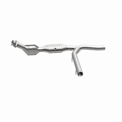 MagnaFlow Direct Fit Catalytic Converter 01-04 Ford F-150 4.2L 2wd