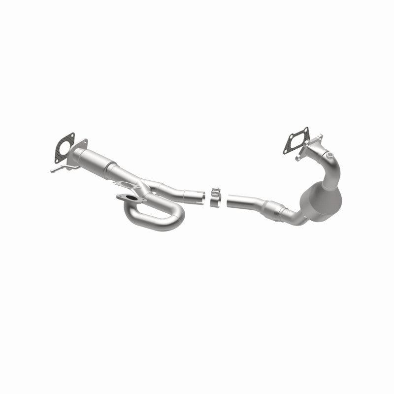 MagnaFlow Direct Fit Catalytic Converter 2010-2011 SRX 3 L Underbody