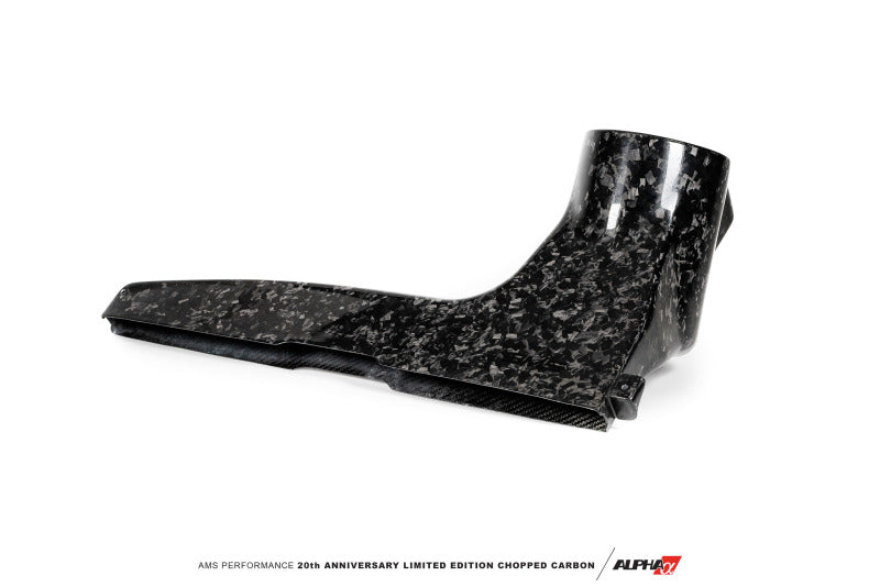 AMS Performance 2015+ VW Golf R MK7 Entrada de fibra de carbono cortada