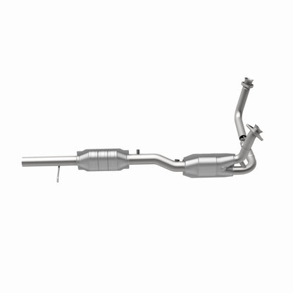 MagnaFlow Direct Fit Catalytic Converter 96 Bronco F150/F250 2 Conv