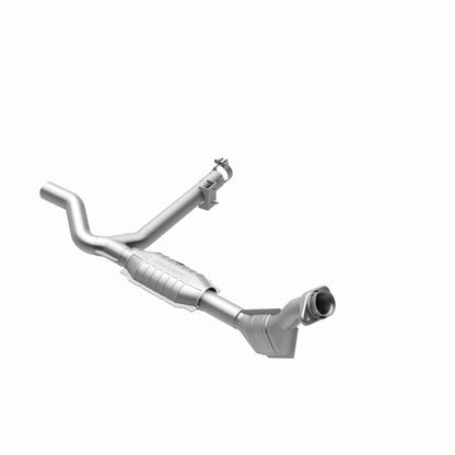 MagnaFlow Direct Fit Catalytic Converter 99-00 Ford F-150 4.2L 50S