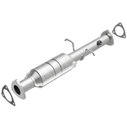 MagnaFlow Direct Fit Catalytic Converter 96-00 GM S-10/Sonoma/Homb