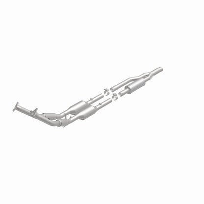 MagnaFlow Direct Fit Catalytic Converter 06- Audi A3 Quattro 3.2L