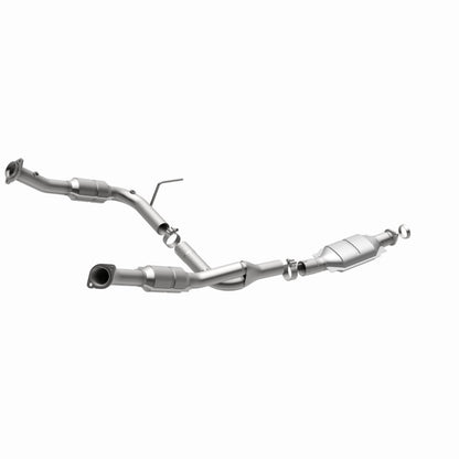 MagnaFlow Direct Fit Catalytic Converter Explorer 02-04 4.6L OEM
