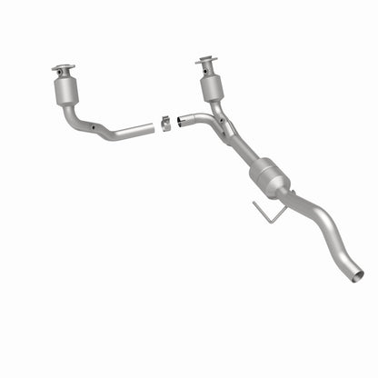 MagnaFlow Direct Fit Catalytic Converter 00-03 Dodge Durango 4.7L