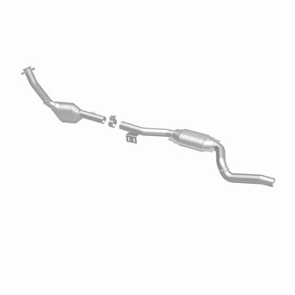 MagnaFlow Direct Fit Catalytic Converter 2003 ML350 3.7L Underbody