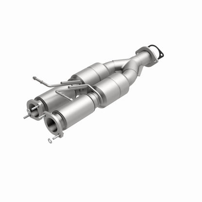 MagnaFlow Direct Fit Catalytic Converter 05-11 Volvo XC90 4.4L