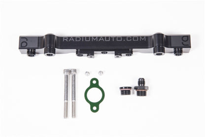 Radium Engineering Lotus (2ZZ-GE) Kit de trilho de combustível de configuração de reposição