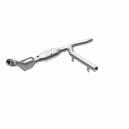 MagnaFlow Direct Fit Catalytic Converter 01-04 Ford F-150 4.2L 2wd