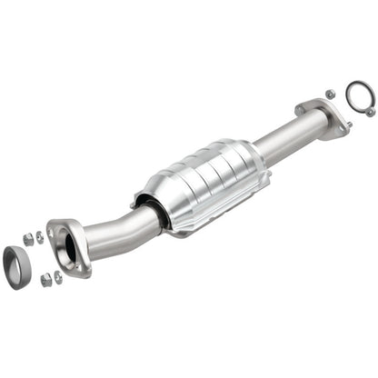 MagnaFlow Direct Fit Catalytic Converter 2002 Suzuki Aerio 2.0L