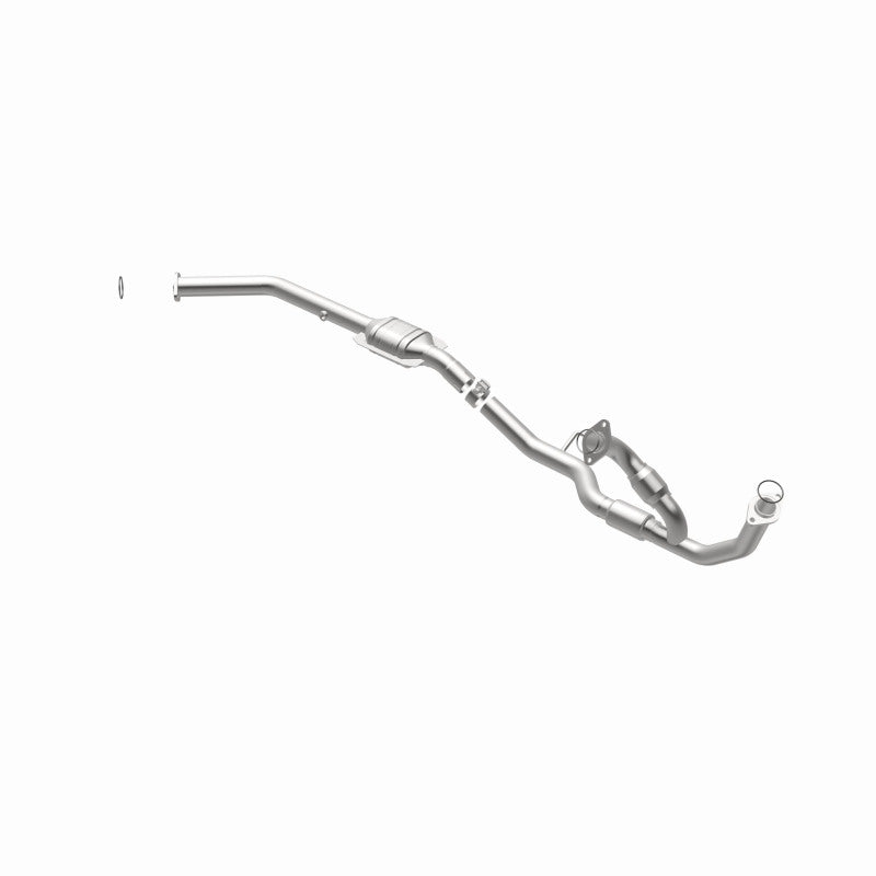 MagnaFlow Direct Fit Catalytic Converter 98-00 Sienna 3.0L