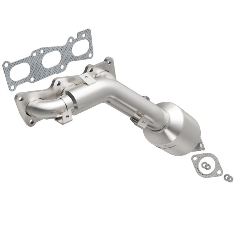 MagnaFlow Direct Fit Catalytic Converter 10-12 Hyundai Genesis 3.8L