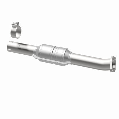 MagnaFlow Direct Fit Catalytic Converter 2010-2012 VENZA 2.7L Underbody
