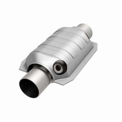MagnaFlow Universal Catalytic Converter 2.25 W/Dual O2 Boss