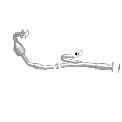MagnaFlow Direct Fit Catalytic Converter 2010-2011 SRX 3 L Underbody