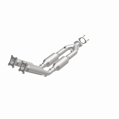MagnaFlow Direct Fit Catalytic Converter 99-01 Volvo S80 2.8L