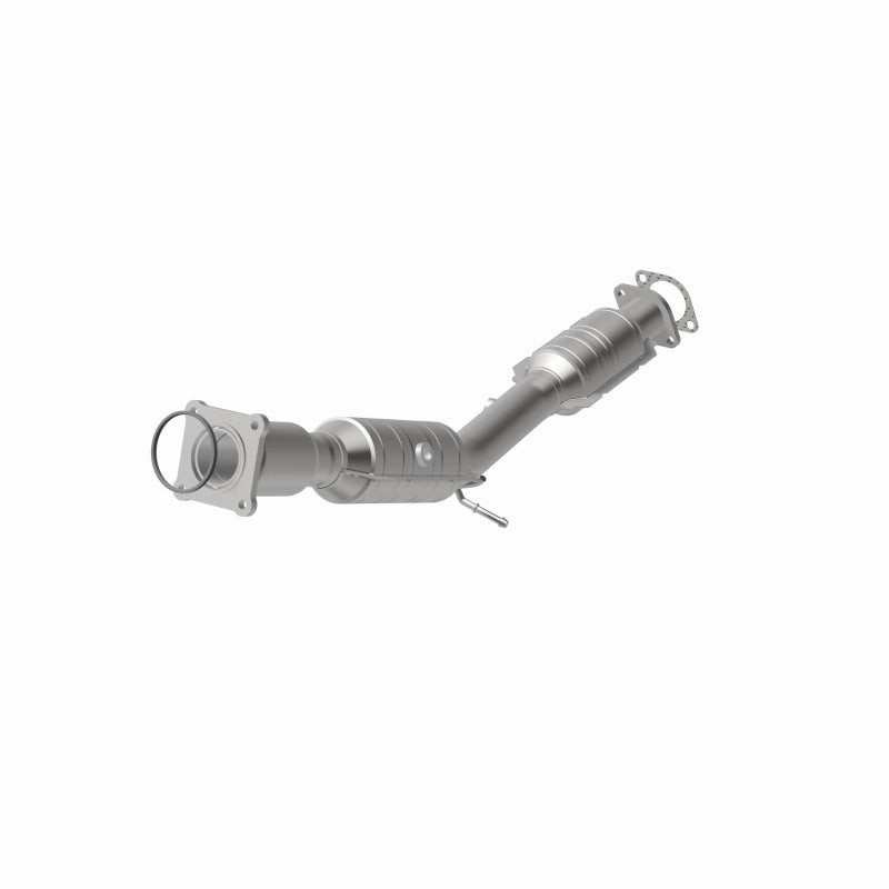 MagnaFlow Direct Fit Catalytic Converter 05-09 Volvo V50 2.4L