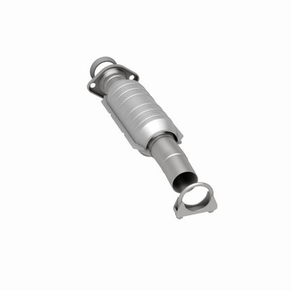 MagnaFlow Direct Fit Catalytic Converter 04-06 Toyota Sienna 3.3L AWD Rear