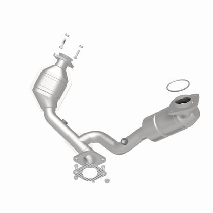 MagnaFlow Direct Fit Catalytic Converter 00-03 Ford Taurus 3.0 Front