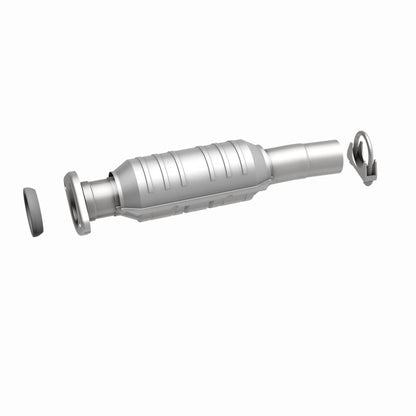 MagnaFlow Direct Fit Catalytic Converter 04 Toyota Sienna 3.3L