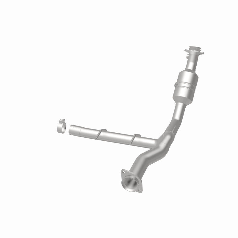 Magnaflow Conv DF 2011-2014 F-150 5.0L debajo de la carrocería