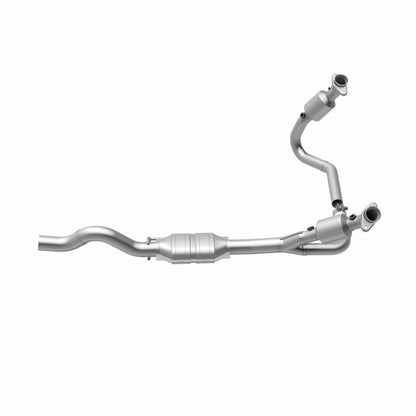 MagnaFlow Direct Fit Catalytic Converter 00-02 Dakota 3.9L