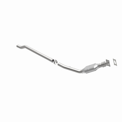 MagnaFlow Direct Fit Catalytic Converter 96-00 Caravan-Voyager 2.4L