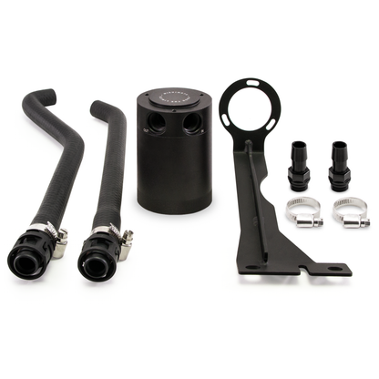 Mishimoto 2014+ Ford Fiesta ST Kit de lata de captura de aceite con deflector - Negro