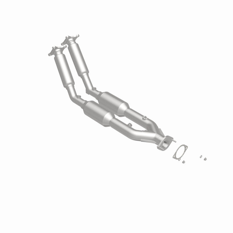 MagnaFlow Direct Fit Catalytic Converter 99-01 Volvo S80 2.8L