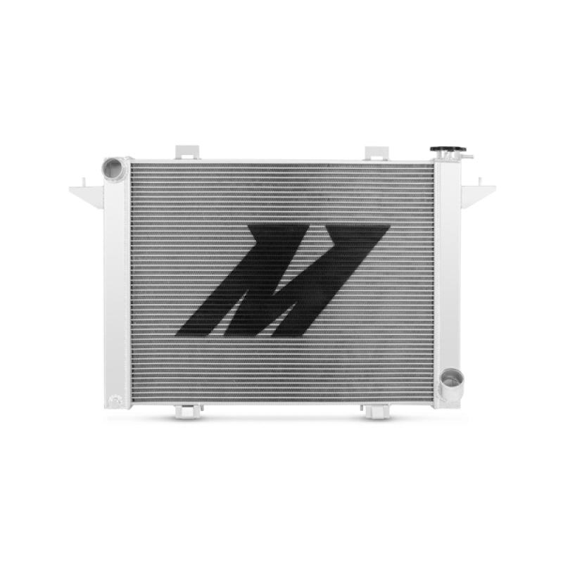 Mishimoto 90-93 Dodge Ram con radiador de rendimiento de aluminio pulido con motor Cummins de 5.9L