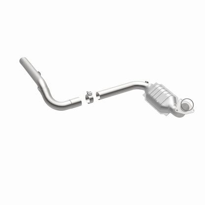 MagnaFlow Direct Fit Catalytic Converter 02-05 Escalade 6.0L Driver Side