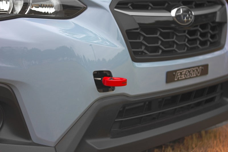 Perrin 2022 Subaru WRX / 18-21 Crosstrek / 14-21 Forester Tow Hook Kit (dianteiro) - Vermelho