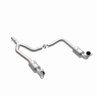 MagnaFlow Direct Fit Catalytic Converter 2009-2014 E-150 4.6 L Underbody