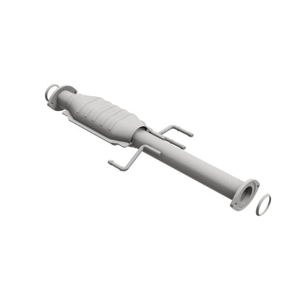 MagnaFlow Direct Fit Catalytic Converter 01-04 Toyota Tacoma 3.4L Rear