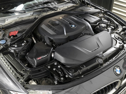 Sistema de admissão de ar frio aFe Magnum FORCE Stage-2 Pro 5R 2017 BMW 330i (F3x) L4-2.0L (t) B48