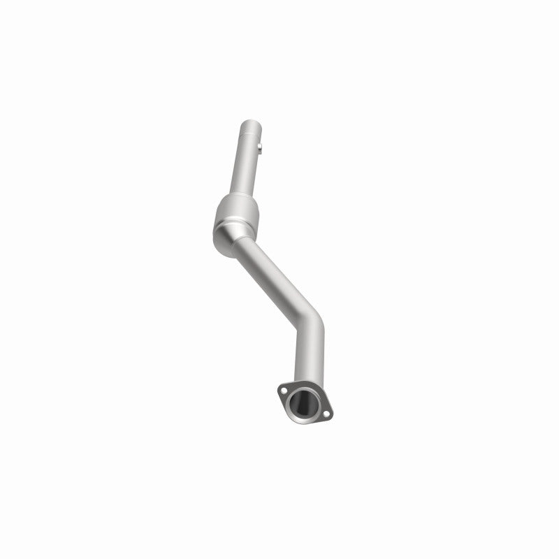 MagnaFlow Direct Fit Catalytic Converter 99-00 BMW 540i 4.4L DS Rear