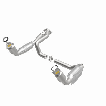 MagnaFlow Direct Fit Catalytic Converter 99-00 Chevy Pickups 4.3L
