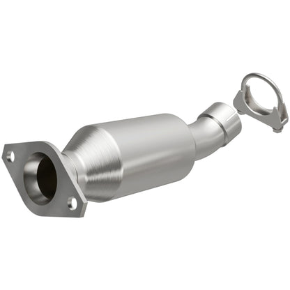 MagnaFlow Direct Fit Catalytic Converter 12-16 Toyota Prius C 1.5L