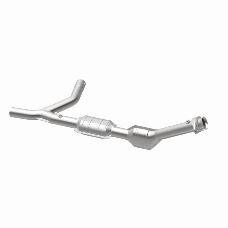 MagnaFlow Direct Fit Catalytic Converter 00-04 Ford E150 4.6L Passenger Side