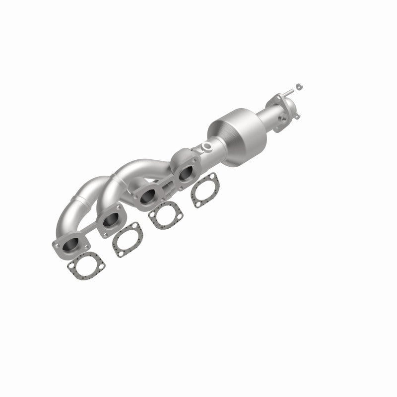 MagnaFlow Direct Fit Catalytic Converter 04-05 BMW 545I 4.4L P/S