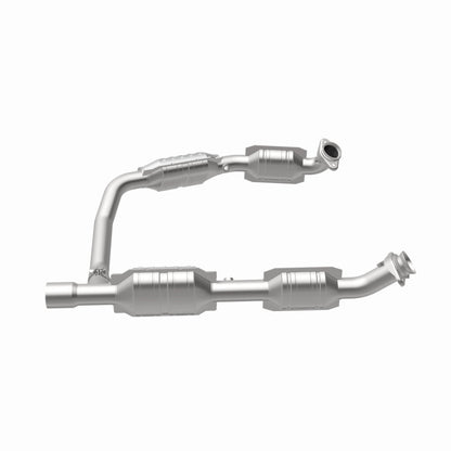 MagnaFlow Direct Fit Catalytic Converter 05-07 Ford E-250/E-350 Econoline V8 5.4L