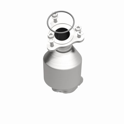 MagnaFlow Direct Fit Catalytic Converter 2010-2011 LaCrosse 3.6 L Underbody