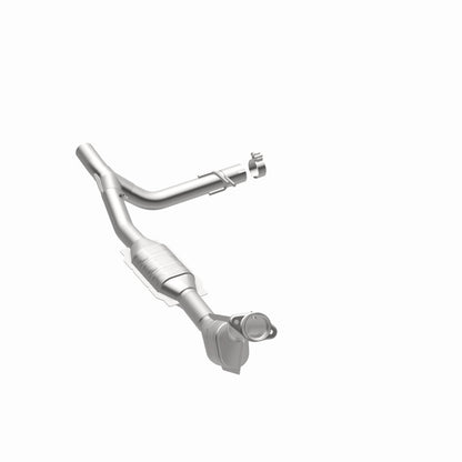 MagnaFlow Direct Fit Catalytic Converter 99 F-150 5.4L V8 P/S 2WD