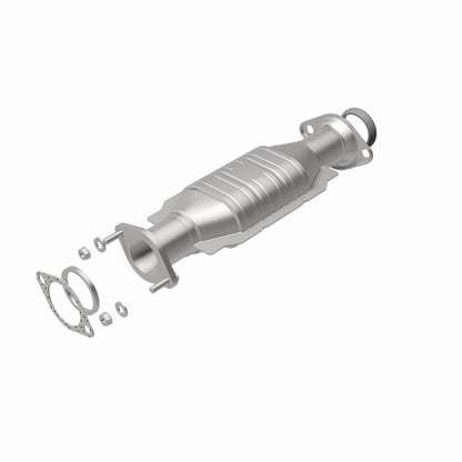 MagnaFlow Direct Fit Catalytic Converter 2003-2006 MONTERO 3.8 L Underbody
